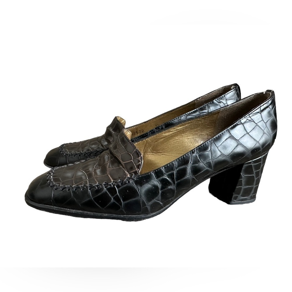 Stuart Weitzman Reptile Embossed Patent Leather Block Heel Loafers size 7.5 - Picture 2 of 9